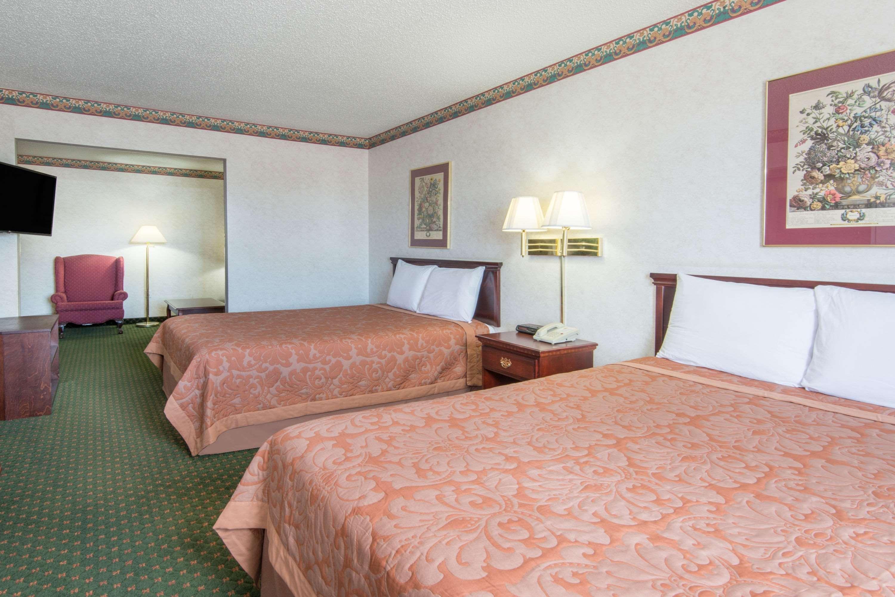 Super 8 By Wyndham Amarillo West Hotel Exterior photo