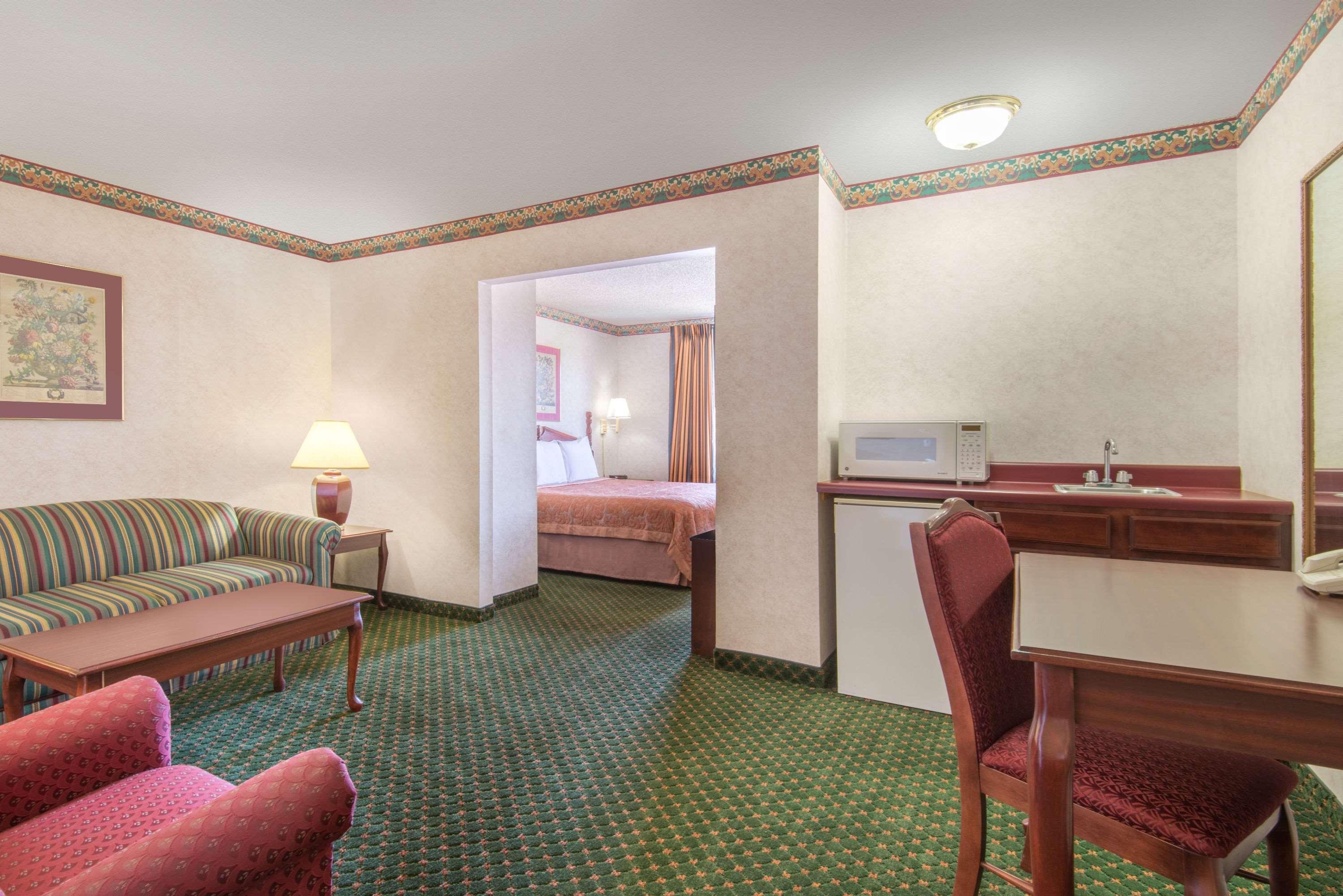 Super 8 By Wyndham Amarillo West Hotel Exterior photo