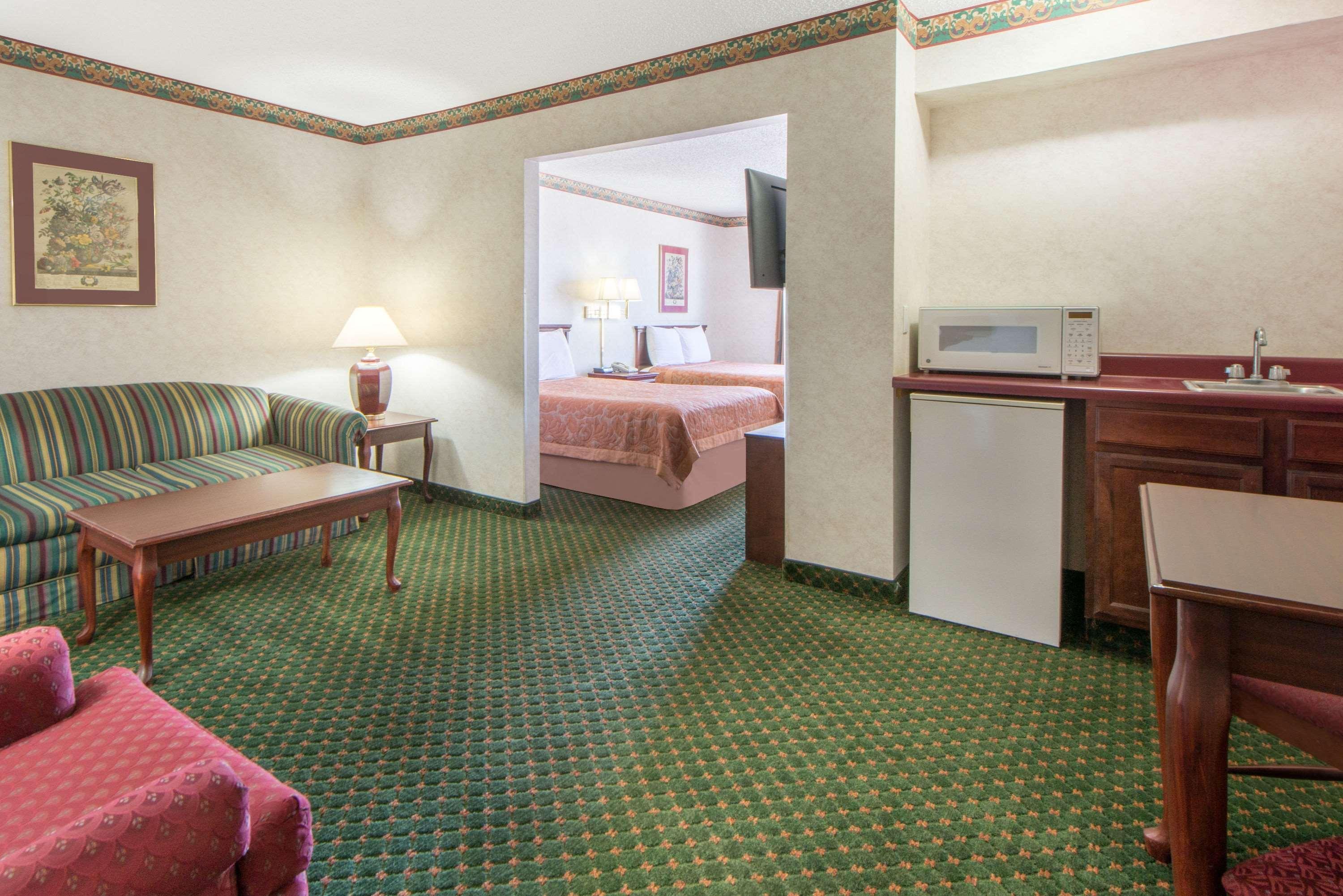 Super 8 By Wyndham Amarillo West Hotel Exterior photo