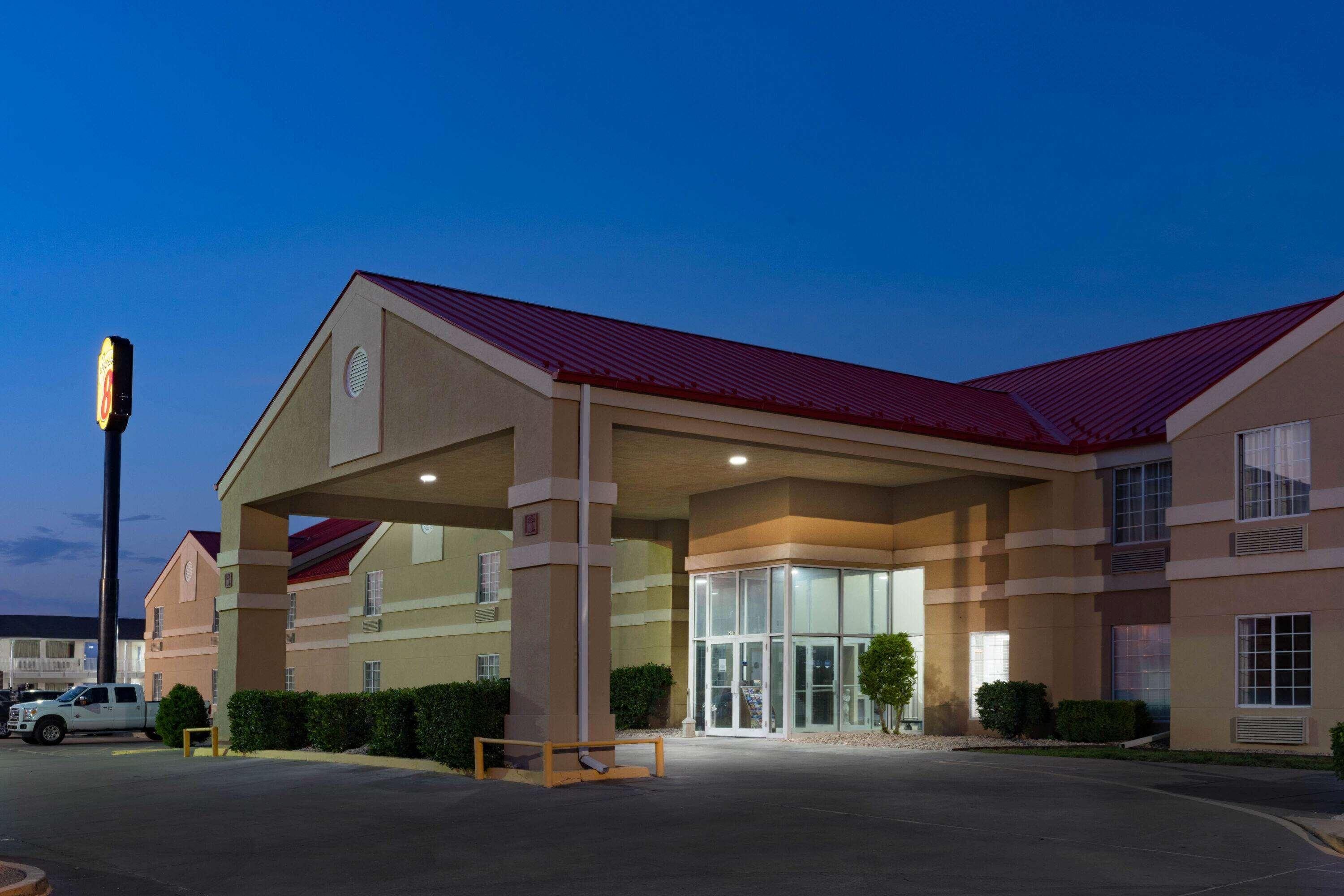 Super 8 By Wyndham Amarillo West Hotel Exterior photo